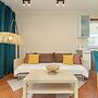 Cosy Turquoise Apartment by Renters