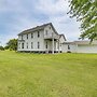 Countryside Biggsville Home w/ Yard, Dogs Welcome!