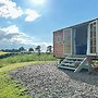 Beautiful Devon hut W/wood Burner& Open Views