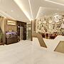Hotel Armani Suites