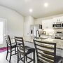 'urbana Cabana:' Modern Home 8 Mi to Texas Tech!