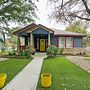 Eclectic Oasis: Artful & Colorful Comfort 3 Bedroom Home