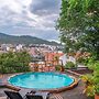 Traveler Hostel