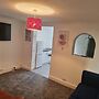 Britton Street Retreat - 4 Bedroom House