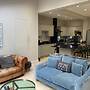 Luxury Central Hale Living
