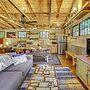 Unique Eureka Springs Cabin: Deck & Forest Views!