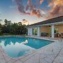 Casa Bonita by Avantstay Large Backyard, Patio, Pool + Hot Tub