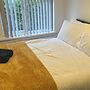 3 Bed-sleeps 5- Garden-pets-parking