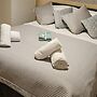 Cockfosters - Apartment - Sleeps 3 - Near Underground