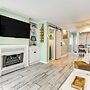 Chic Murrells Inlet Getaway ~ 2 Mi to Marsh Walk!