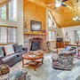 4 Mi to Lake: Pet-friendly Cabin in Pinetop