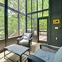 Screened Porch: Pet-friendly Dadeville Cabin!