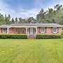 Peaceful Lumberton Home - 7 Mi to Dtwn Riverwalk!