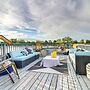 Deck, Putting Green & Views: Albuquerque Oasis