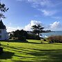 Villa With Direct Access to the Beach