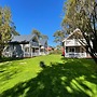 Holiday Homes for 6 People With a Pool, not far From the Sea Beach, Mr