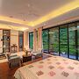 Artisav House