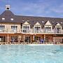 Holiday Home in Residence Le Green Beach, Port-en-besssin-huppain