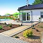 Terraced House With Pool and Sauna, Sieciemin