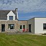 Sea-view Holiday Home With Terrace, Plougasnou