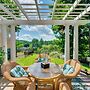 Mountain Views: Beautiful Nestlenook Farm Home!