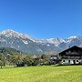 Holiday Home, Soll