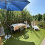 Pretty Flat With Roof Terrace and Large Garden