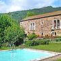 Holiday Flat With Shared Pool in the Countryside, Retournac