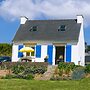 Holiday Home With sea Views, Roscanvel