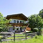 Holiday Home Emberger, Fugen