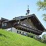 Landhaus Salzburg, Dienten
