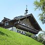 Landhaus Salzburg, Dienten