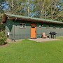Hillsgrove Creekside Cabin: Close to Hiking