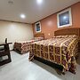 Travelers Motor Lodge