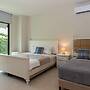 The Charming Condo by Acomodo