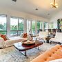 7 Mi to Zilker Park: Oasis w/ Pool & Patio