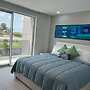 Eagle Beach Modern 2br2ba Beachfront Condo w Pool