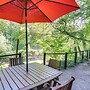 Riverfront Sandy Retreat, Fish & Kayak On-site