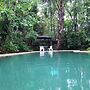 Travellers Paradise Heritage Historical Place - Hostel