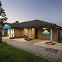 Days Inn by Wyndham Sutton Scotney North