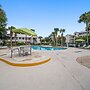 Modern & Spacious PCB Condo! 1st Floor, Pvt Porch