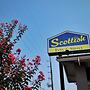 Scottish Inns & Suites Shenandoah Woodlands Mall