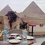 Moses Pyramids Inn