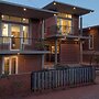 Vana by Loka - Self Catered Studios
