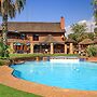 Exquisite 2 Bedroom Garden Townhouse in the Heart of Fourways