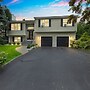 Minimal Modern Home Getaway 4 Bedroom Home