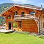 Vintage Vacation Home With Garden