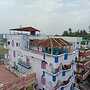 Holi-Wood Guesthouse