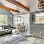 Waterfront Cape Cod Cottage on Peter's Pond