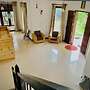 Elepath Lodge - Pinnawala